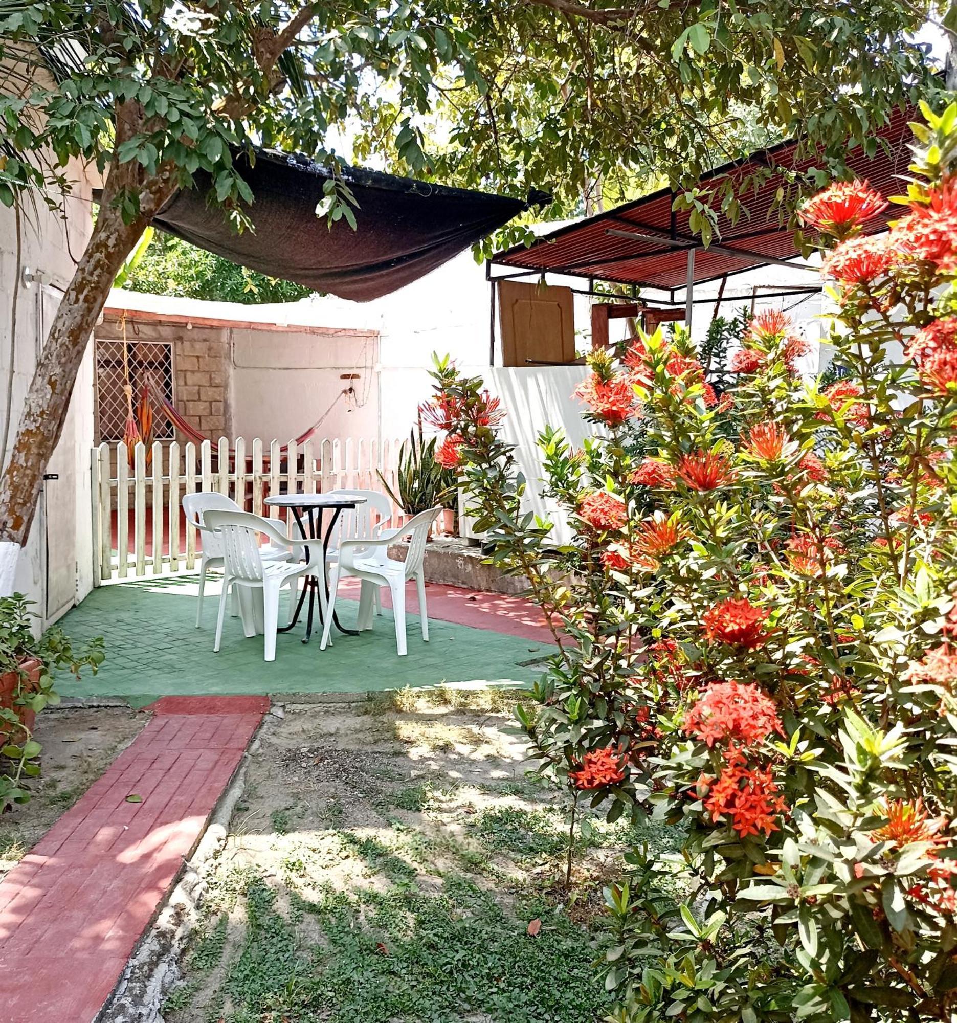 Hostal Corales Tolu Exterior photo